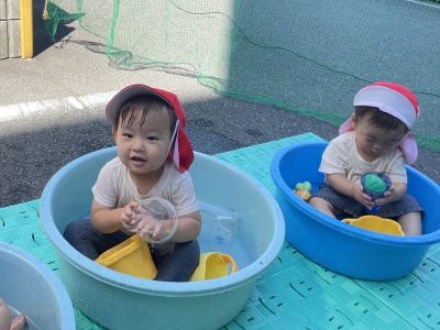 プール遊び3